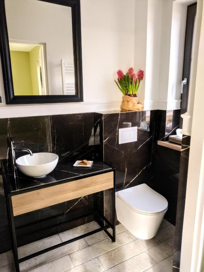 Aparthotel Kamienica Portowa à Mikołajki Extérieur photo
