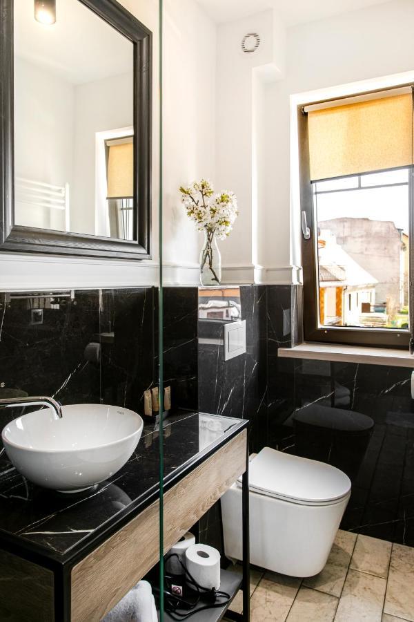 Aparthotel Kamienica Portowa à Mikołajki Extérieur photo